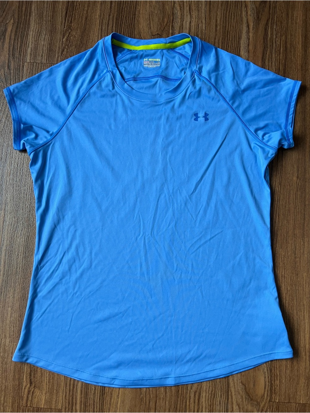Under Armour semifitted Blue Athletic Short Sleeve Tee with Neon Trim